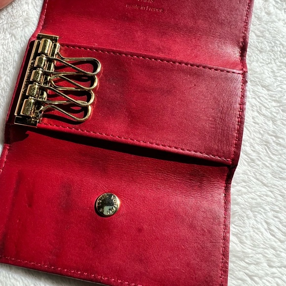 Louis Vuitton Key Case 4 Ring PommeD'Amour Red Vernis - Picture 8 of 14